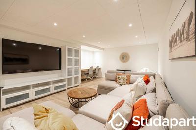 Appartement - 260 m² - 6 pièces