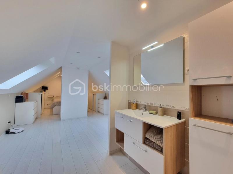 Maison traditionnelle - 120 m² - 5 pièces