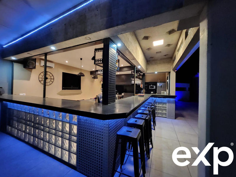 Villa - 205 m² - 6 pièces