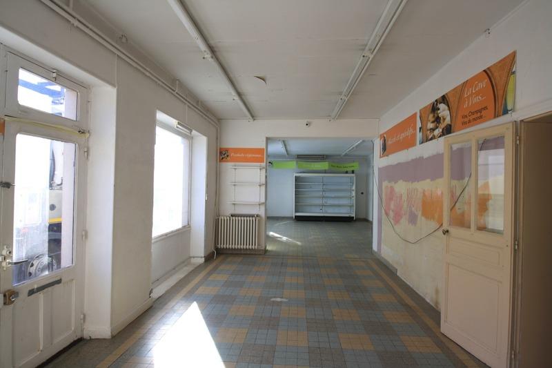 Maison - 241 m² - 8 pièces