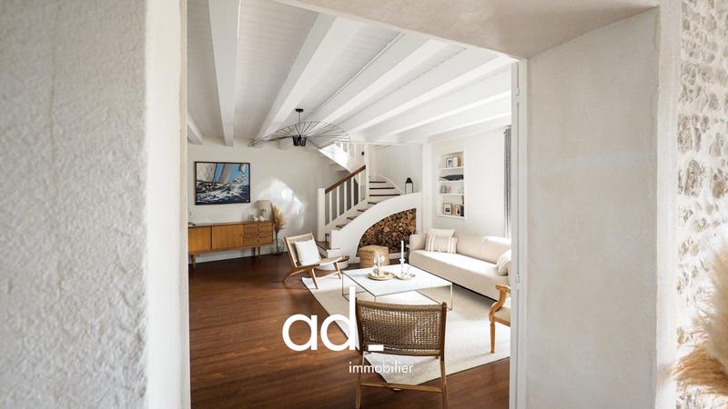 Maison ancienne - 230 m² - 9 pièces