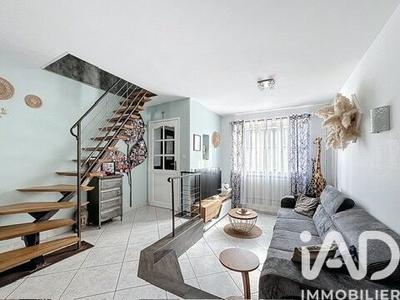 Maison - 95 m² - 4 pièces