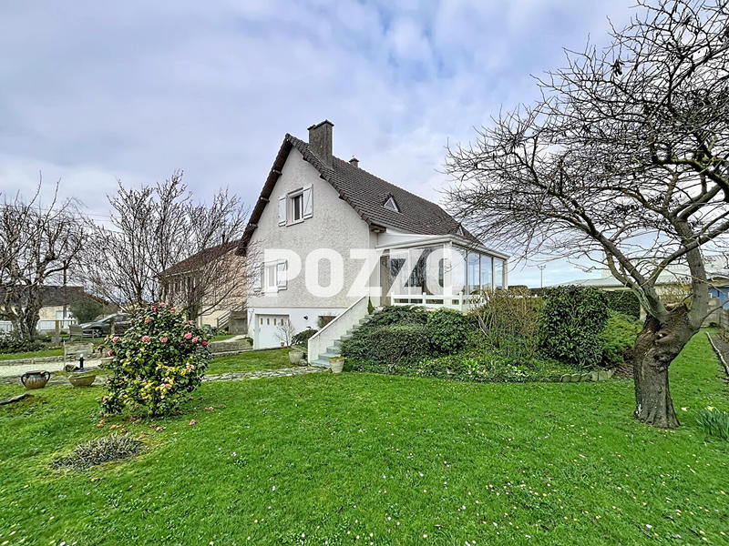 Maison - 159 m² - 7 pièces