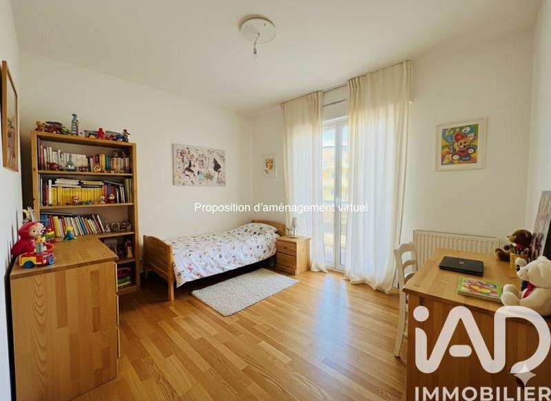 Appartement - 100 m² - 5 pièces