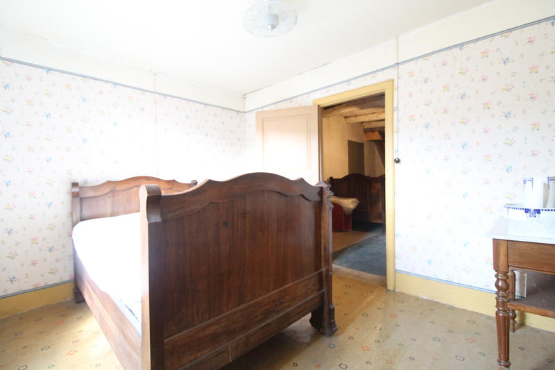 Maison de village - 105 m² - 7 pièces