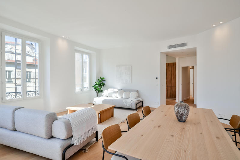 Appartement - 137 m² - 5 pièces