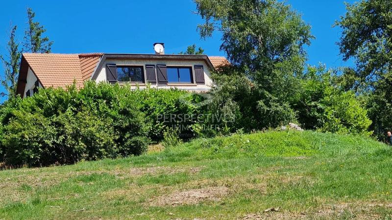 Maison - 144 m² - 6 pièces