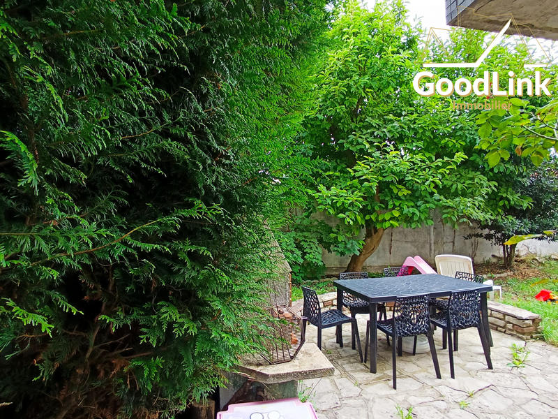 Maison - 97 m² - 5 pièces