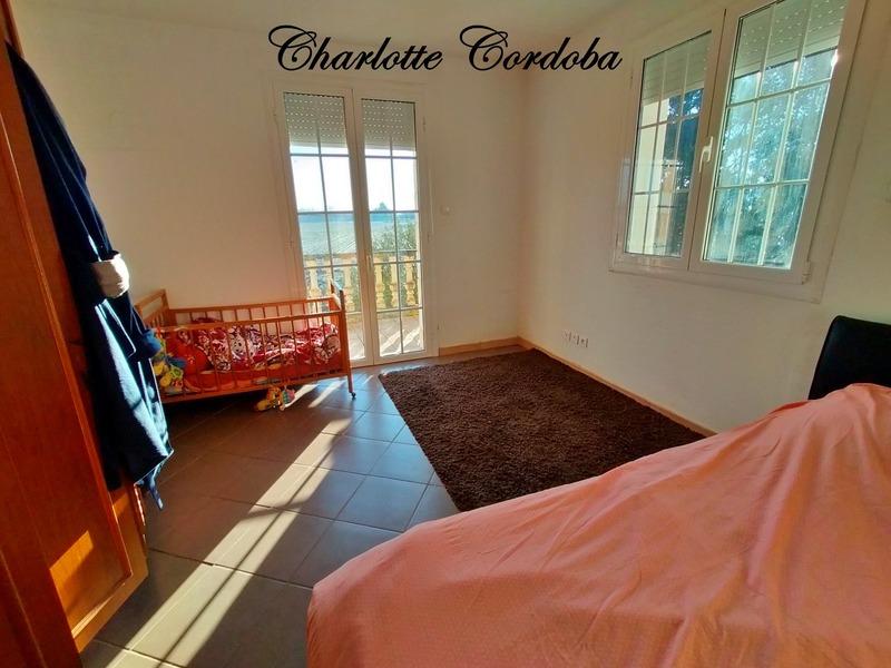 Maison - 233 m² - 8 pièces