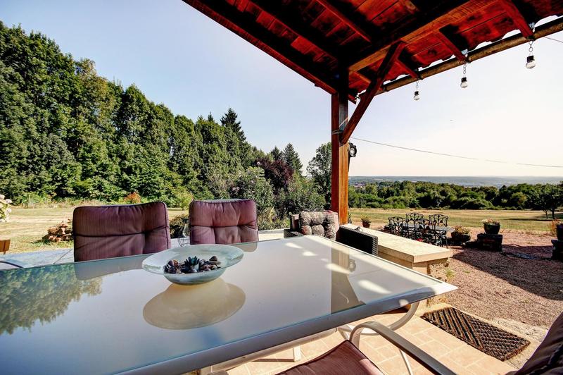 Maison - 275 m² - 9 pièces