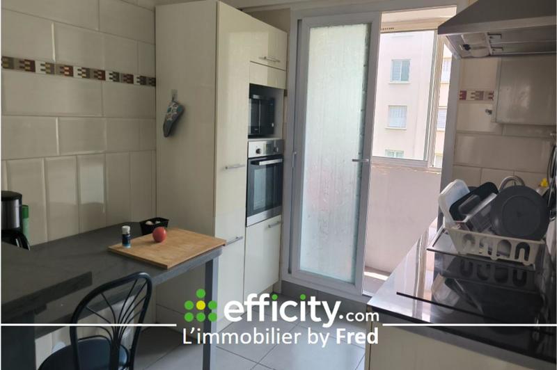 Appartement - 60 m² - 4 pièces