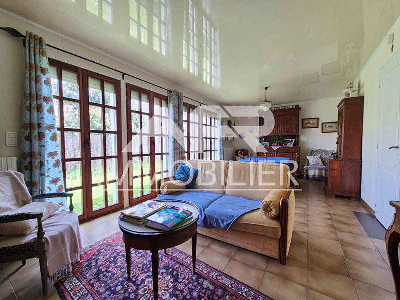 Maison - 90 m² - 5 pièces