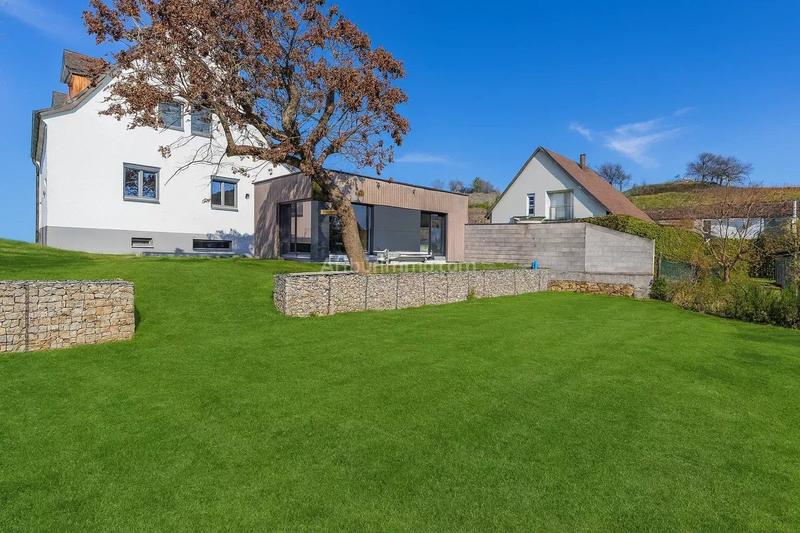 Maison - 140 m² - 5 pièces