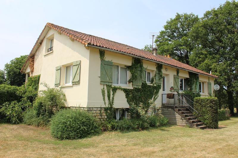 Maison de domaine - 530 m² - 14 pièces