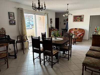 Appartement - 79 m² - 3 pièces