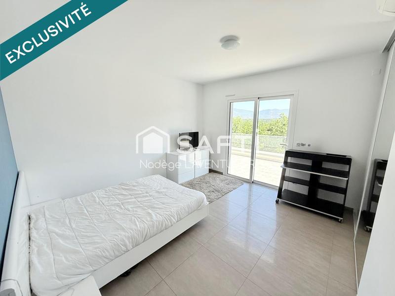 Maison - 238 m² - 9 pièces