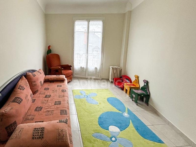 Appartement bourgeois - 143 m² - 6 pièces