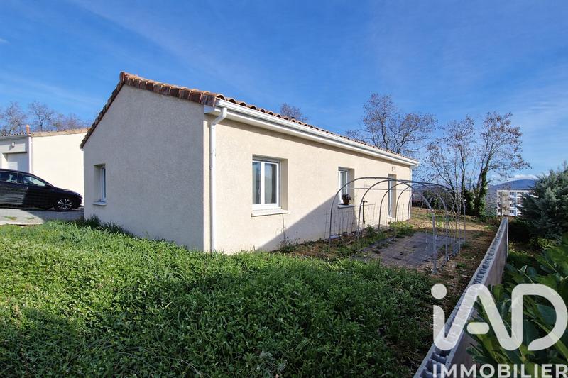 Maison - 89 m² - 5 pièces
