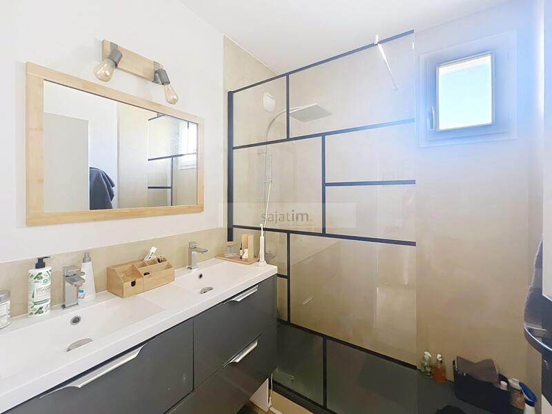 Appartement - 75 m² - 3 pièces