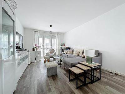 Maison - 79 m² - 5 pièces