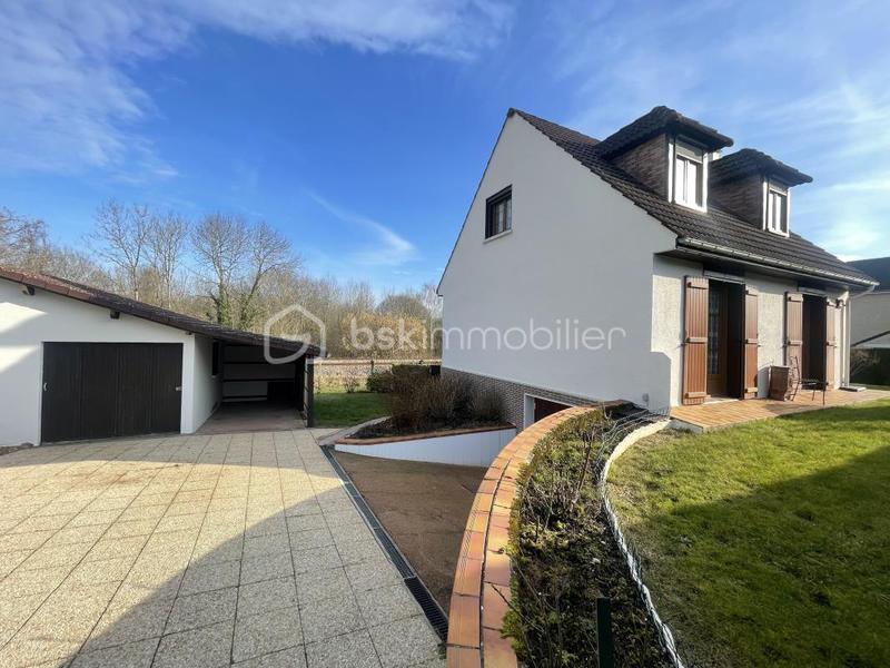 Maison traditionnelle - 84 m² - 4 pièces