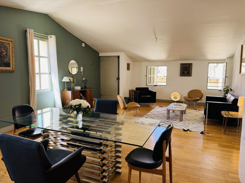 Appartement - 100 m² - 4 pièces