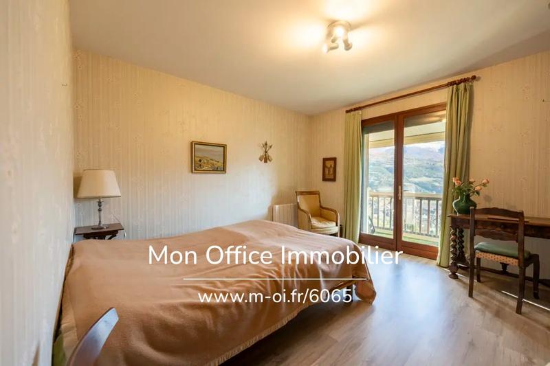 Maison - 194 m² - 7 pièces