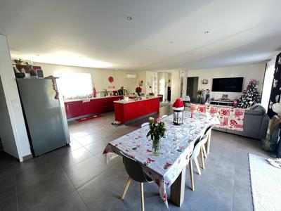 Villa - 147 m² - 5 pièces