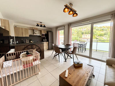 Appartement - 61 m² - 3 pièces