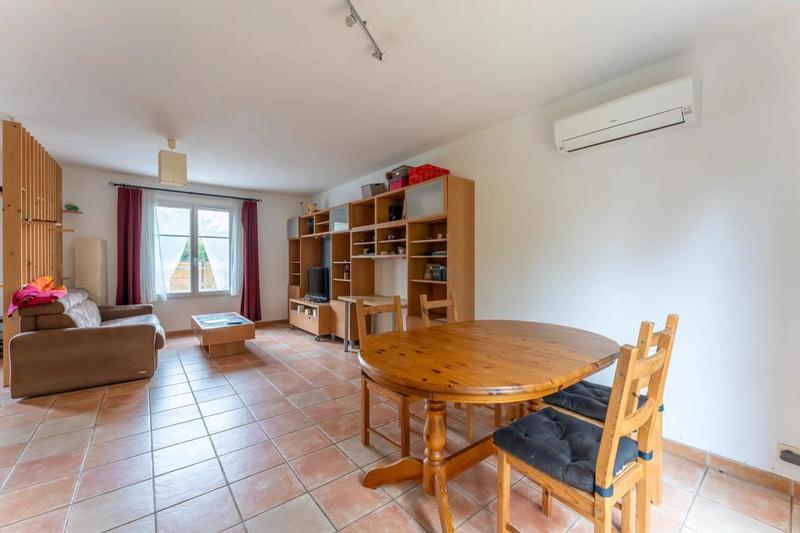 Maison - 96 m² - 5 pièces