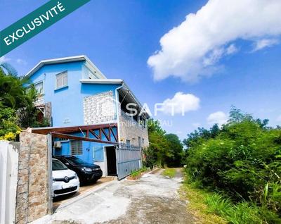 Maison - 200 m² - 8 pièces