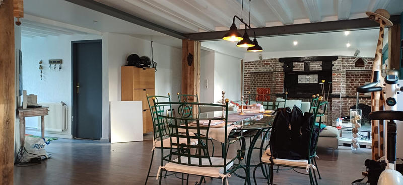 Maison - 220 m² - 9 pièces