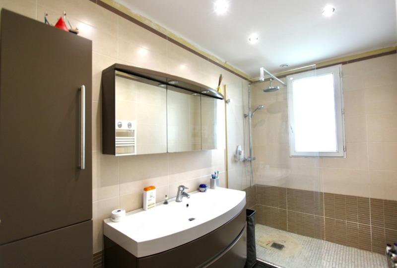 Maison - 175 m² - 9 pièces