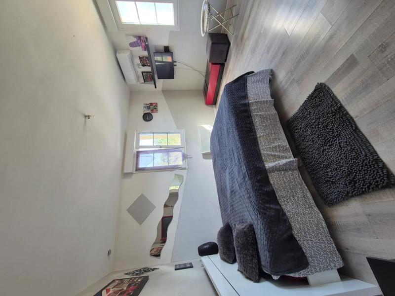 Maison - 230 m² - 7 pièces