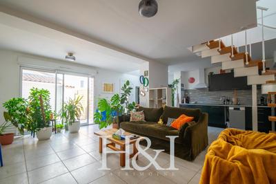 Propriété - 86 m² - 4 pièces