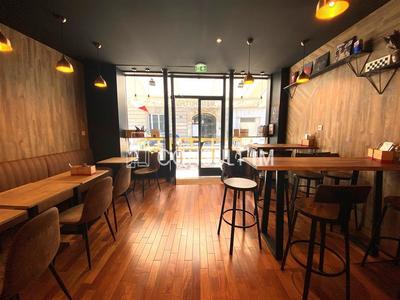 Local commercial - 84 m²