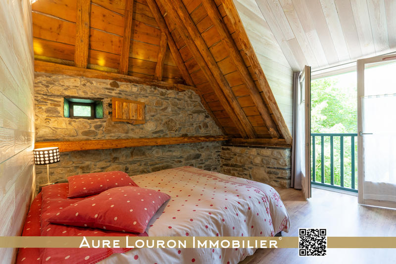 Maison - 196 m² - 7 pièces