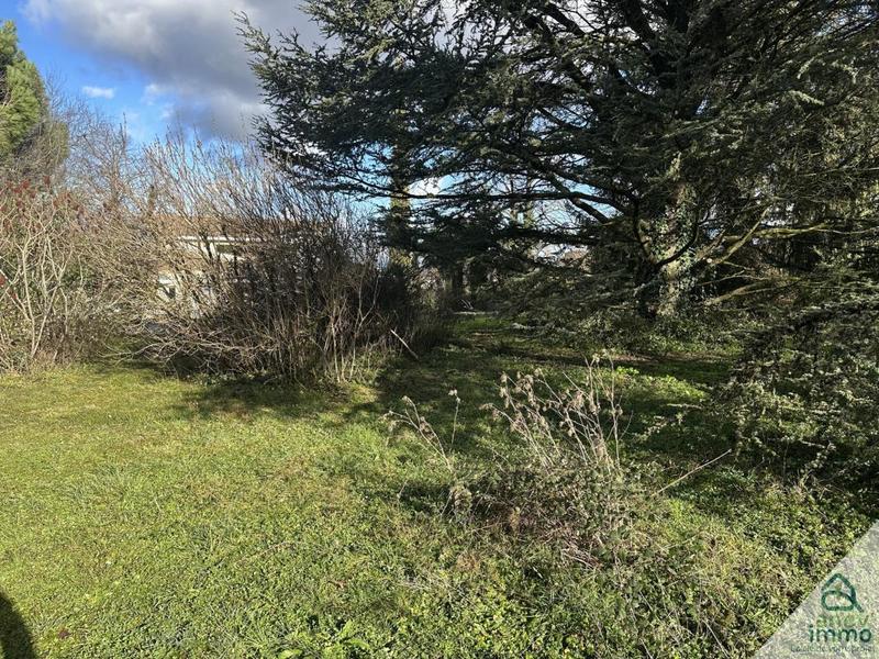 Terrain constructible - 616 m²