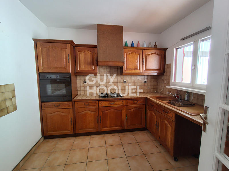 Villa - 100 m² - 5 pièces