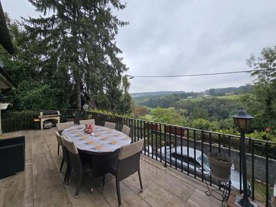 Maison - 105 m² - 4 pièces