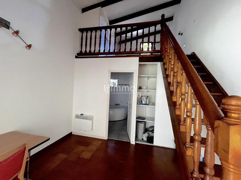 Maison - 220 m² - 5 pièces