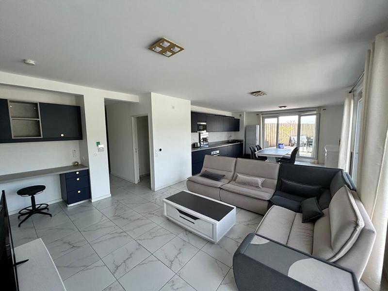 Appartement - 96 m² - 3 pièces