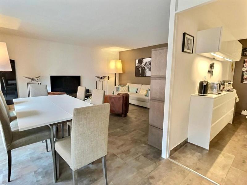 Appartement - 90 m² - 4 pièces