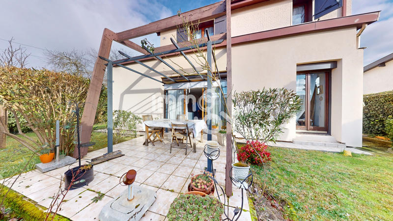 Maison - 139 m² - 6 pièces