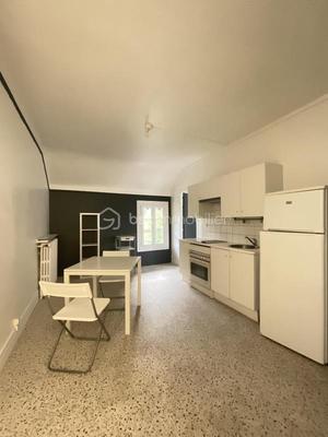 Appartement - 64 m² - 2 pièces