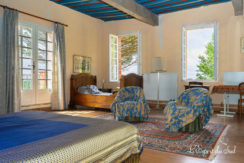 Bastide - 301 m² - 9 pièces