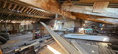 Grange - 88 m² - 2 pièces