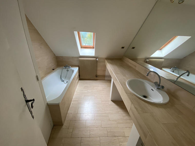 Maison - 185 m² - 6 pièces