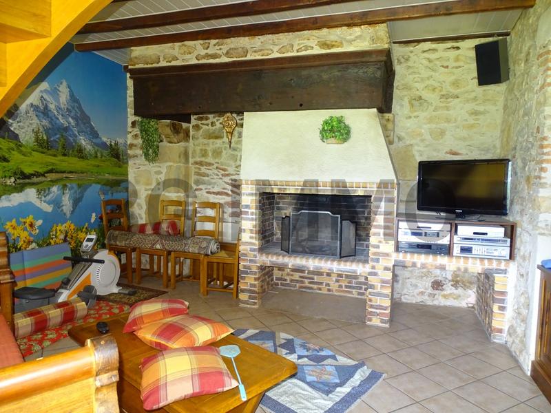 Maison - 170 m² - 9 pièces