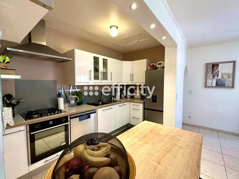 Maison - 105 m² - 5 pièces